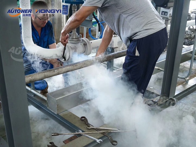 中石油中石化一級(jí)供應(yīng)商深?yuàn)W圖談裝卸車鶴管的使用方法