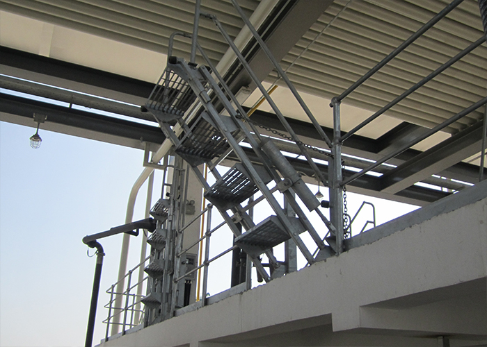 大鶴管小爬車(chē)